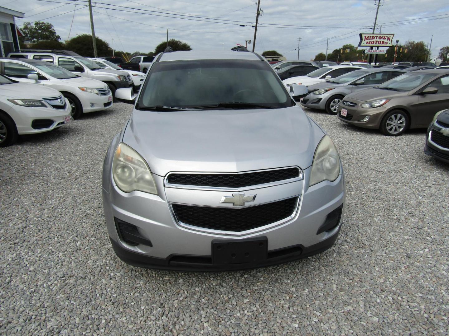 2011 Silver /Black Chevrolet Equinox (2CNALDEC2B6) with an 4 Cyl engine, Automatic transmission, located at 15016 S Hwy 231, Midland City, AL, 36350, (334) 983-3001, 31.306210, -85.495277 - Photo#1