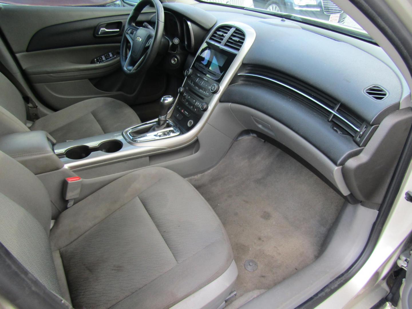 2013 Beige /Gray Chevrolet Malibu (1G11B5SA9DF) with an 4 Cyl engine, Automatic transmission, located at 15016 S Hwy 231, Midland City, AL, 36350, (334) 983-3001, 31.306210, -85.495277 - Photo#9