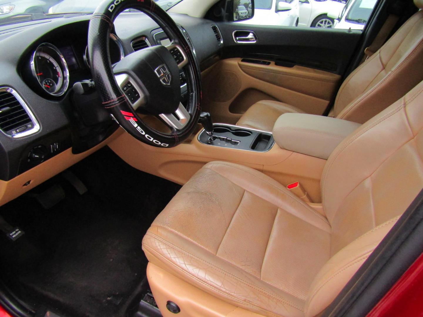 2011 Red /Tan Dodge Durango (1D4RD5GG4BC) with an 6 Cyl engine, Automatic transmission, located at 15016 S Hwy 231, Midland City, AL, 36350, (334) 983-3001, 31.306210, -85.495277 - Photo#3