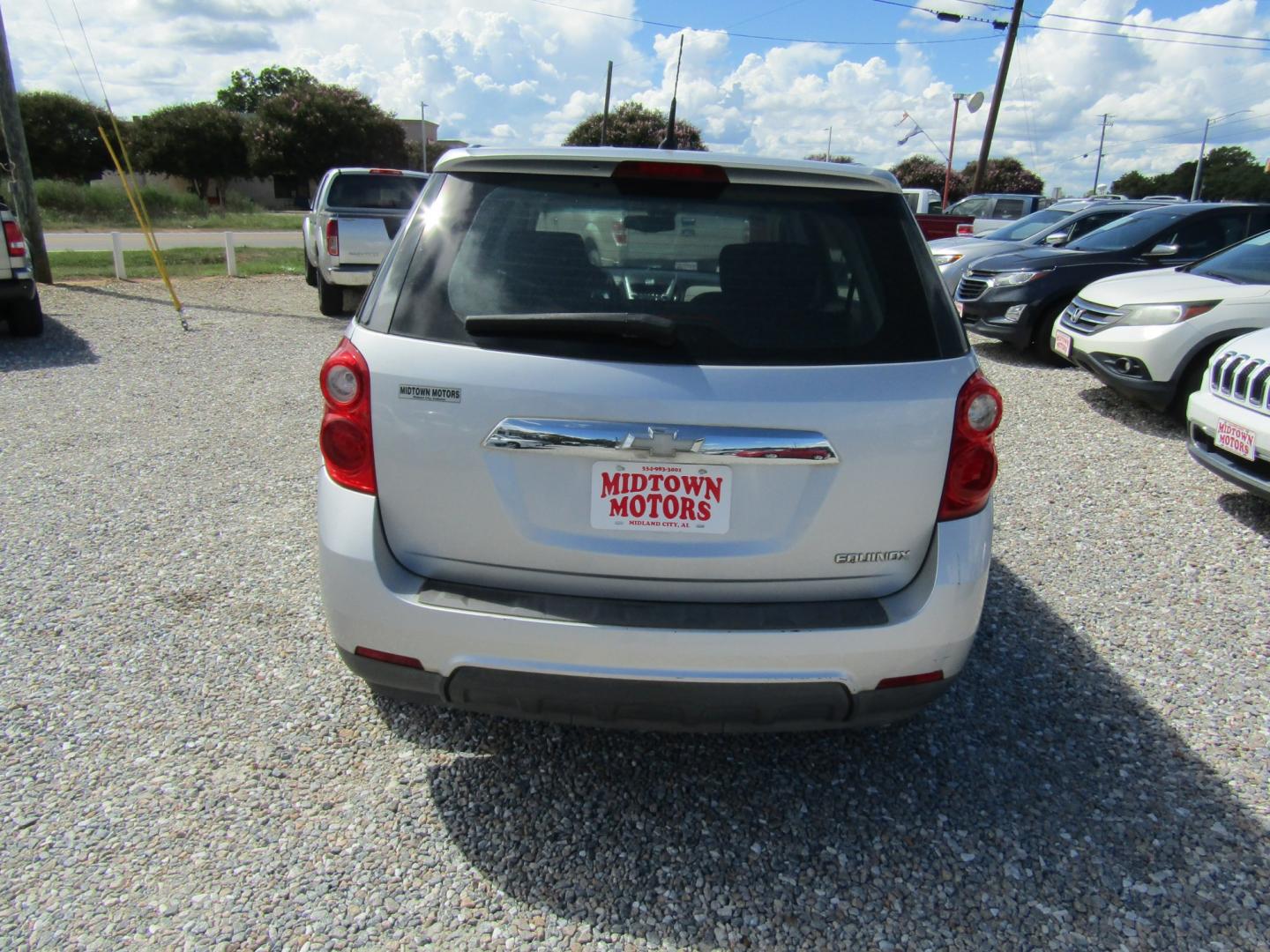 2011 Silver /GRAY/TAN Chevrolet Equinox (2CNALBEC5B6) with an 4 Cyl engine, Automatic transmission, located at 15016 S Hwy 231, Midland City, AL, 36350, (334) 983-3001, 31.306210, -85.495277- Photo#6