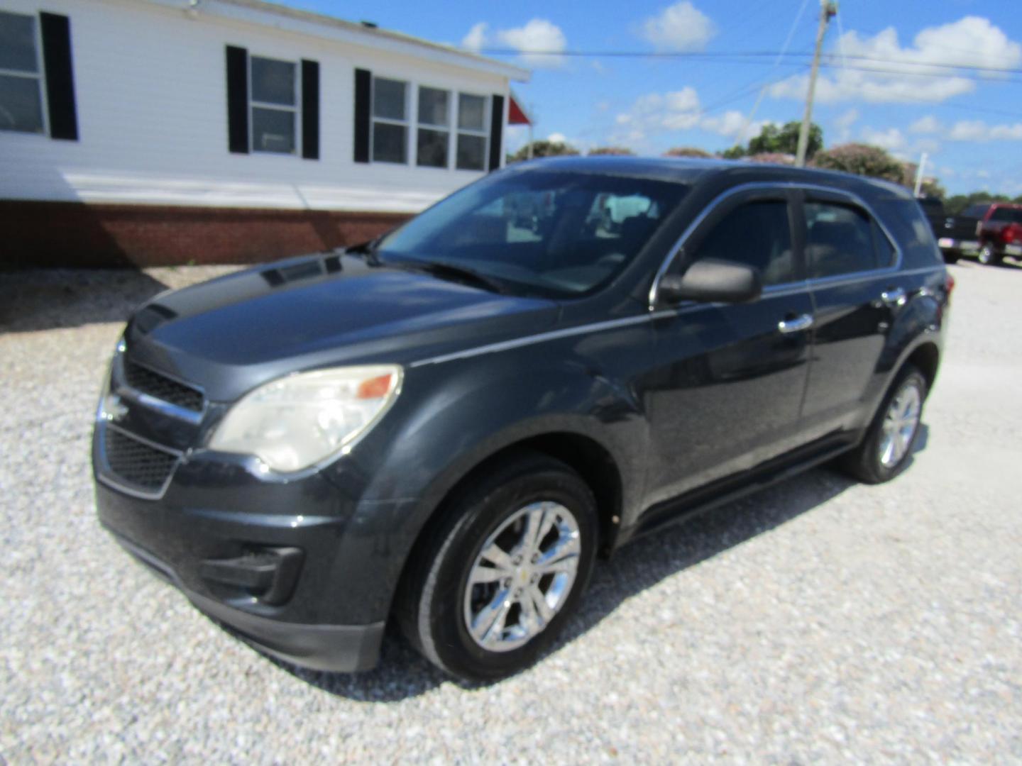 2010 Gray /Grey/Tan Chevrolet Equinox LS FWD (2CNALBEW0A6) with an 4 Cyl engine, Automatic transmission, located at 15016 S Hwy 231, Midland City, AL, 36350, (334) 983-3001, 31.306210, -85.495277 - Photo#2