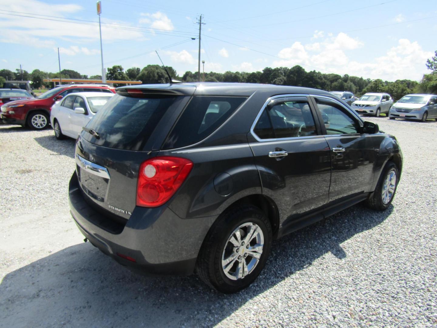 2010 Gray /Grey/Tan Chevrolet Equinox LS FWD (2CNALBEW0A6) with an 4 Cyl engine, Automatic transmission, located at 15016 S Hwy 231, Midland City, AL, 36350, (334) 983-3001, 31.306210, -85.495277 - Photo#7