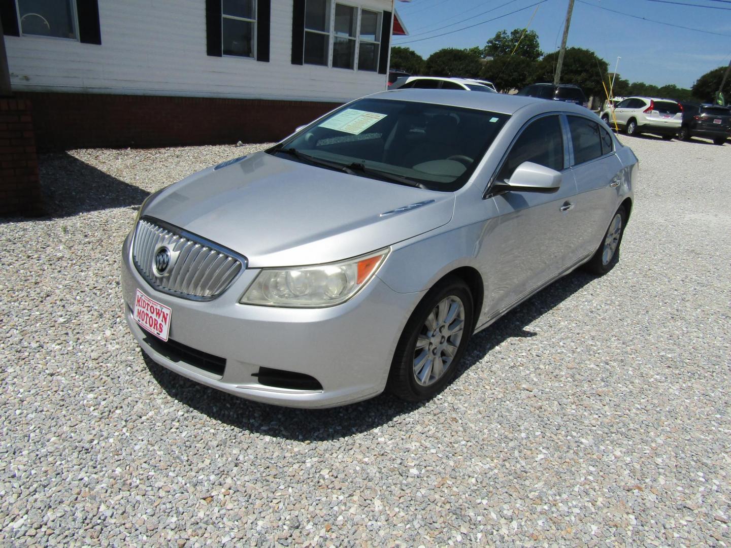 2012 Silver Buick LaCrosse Convenience Package (1G4GB5ER5CF) with an 2.4L L4 DOHC 16V engine, Automatic transmission, located at 15016 S Hwy 231, Midland City, AL, 36350, (334) 983-3001, 31.306210, -85.495277 - Photo#2