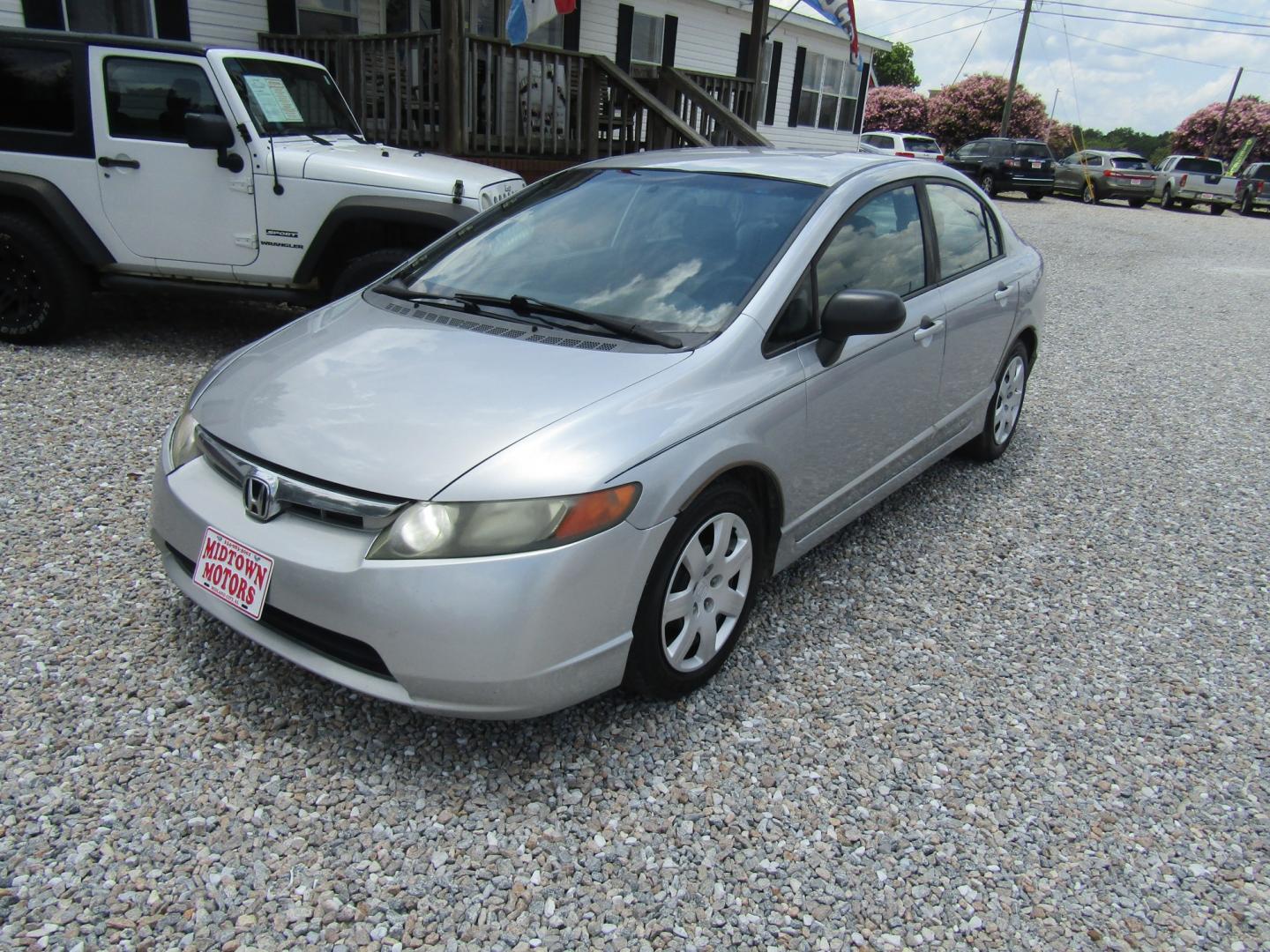 2008 Silver /GRAY Honda Civic LX Sedan AT (2HGFA16578H) with an 1.8L L4 SOHC 16V engine, Automatic transmission, located at 15016 S Hwy 231, Midland City, AL, 36350, (334) 983-3001, 31.306210, -85.495277- Photo#3