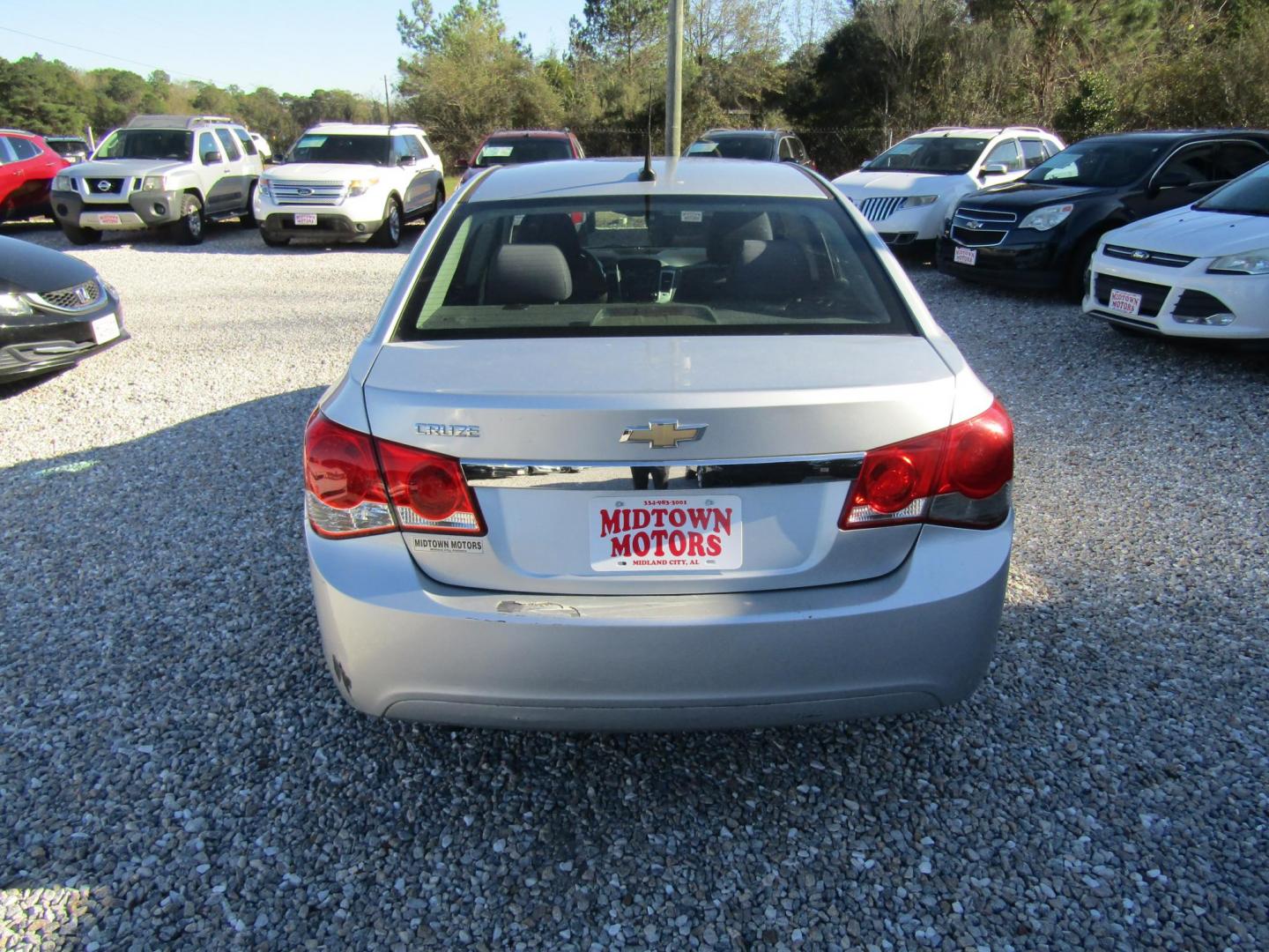 2012 Silver /Black Chevrolet Cruze 2LS (1G1PC5SH5C7) with an 1.8L L4 DOHC 16V FFV engine, Automatic transmission, located at 15016 S Hwy 231, Midland City, AL, 36350, (334) 983-3001, 31.306210, -85.495277 - Photo#6