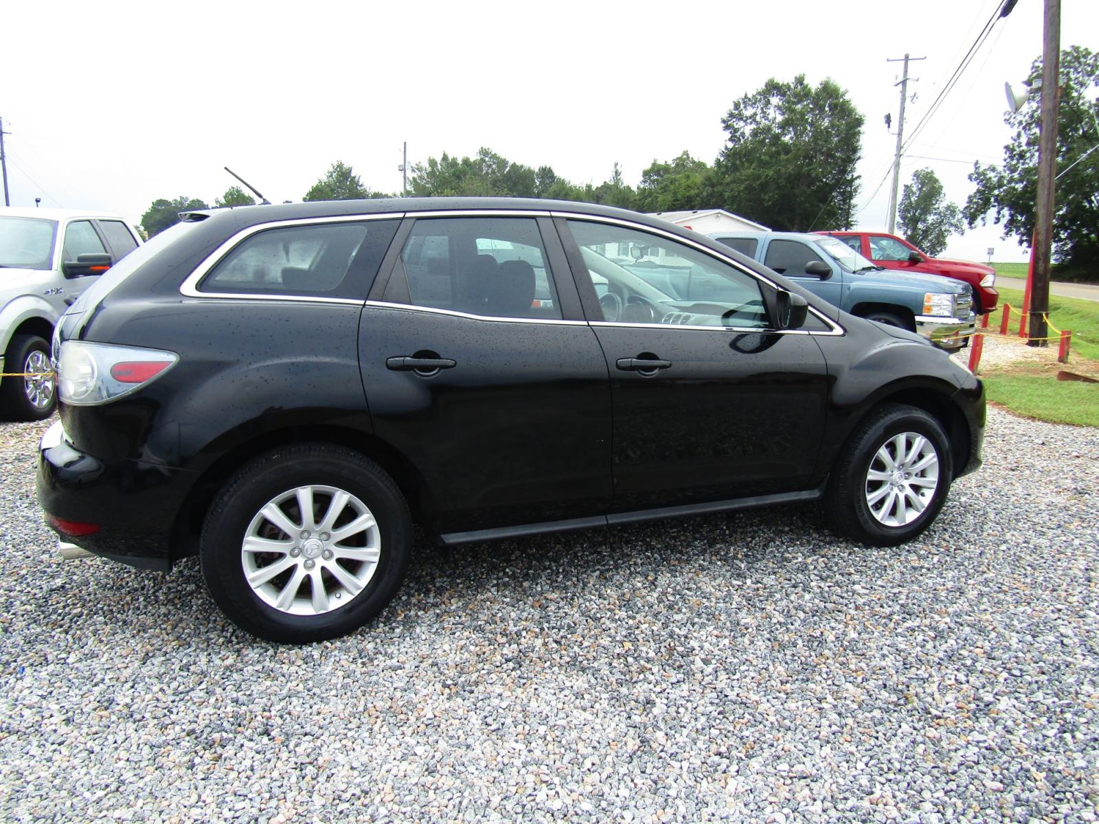 2011 Black /BLACK Mazda CX-7 i SV (JM3ER2A56B0) with an 2.5L L4 DOHC 16V engine, Automatic transmission, located at 15016 S Hwy 231, Midland City, AL, 36350, (334) 983-3001, 31.306210, -85.495277 - Photo #6