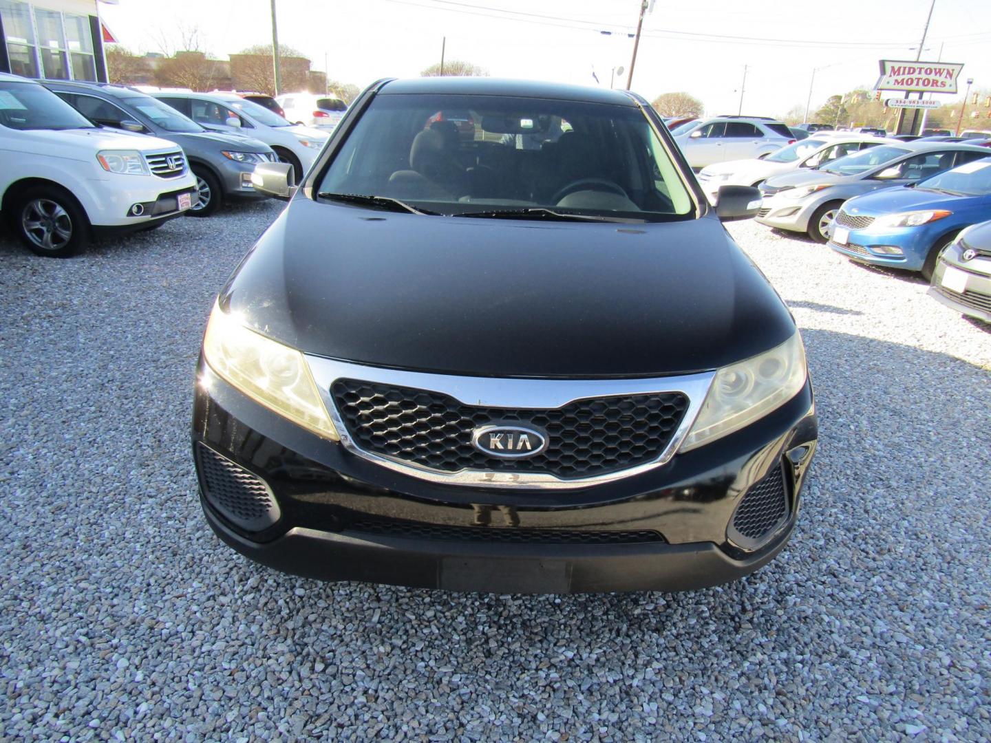 2011 Black /Black Kia Sorento LX 2WD (5XYKT3A18BG) with an 2.4L L4 DOHC 16V engine, Automatic transmission, located at 15016 S Hwy 231, Midland City, AL, 36350, (334) 983-3001, 31.306210, -85.495277 - Photo#1