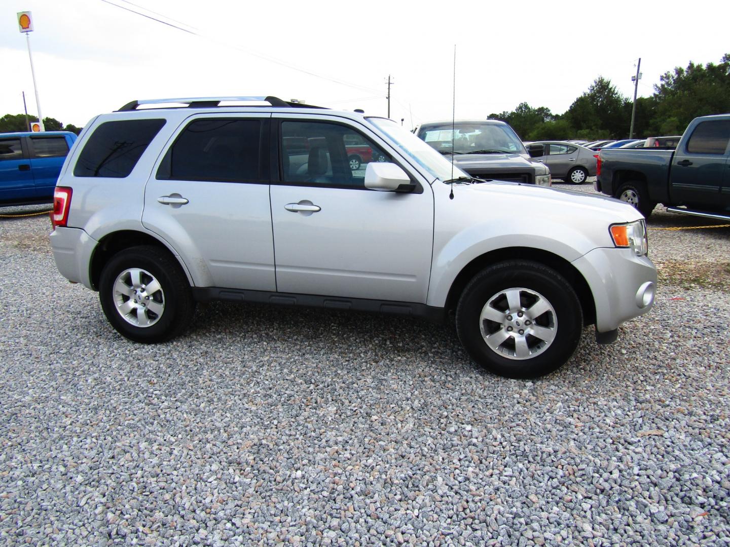 2012 Silver /Black Ford Escape Limited FWD (1FMCU0EG8CK) with an 3.0L V6 DOHC 24V engine, Automatic transmission, located at 15016 S Hwy 231, Midland City, AL, 36350, (334) 983-3001, 31.306210, -85.495277 - Photo#0