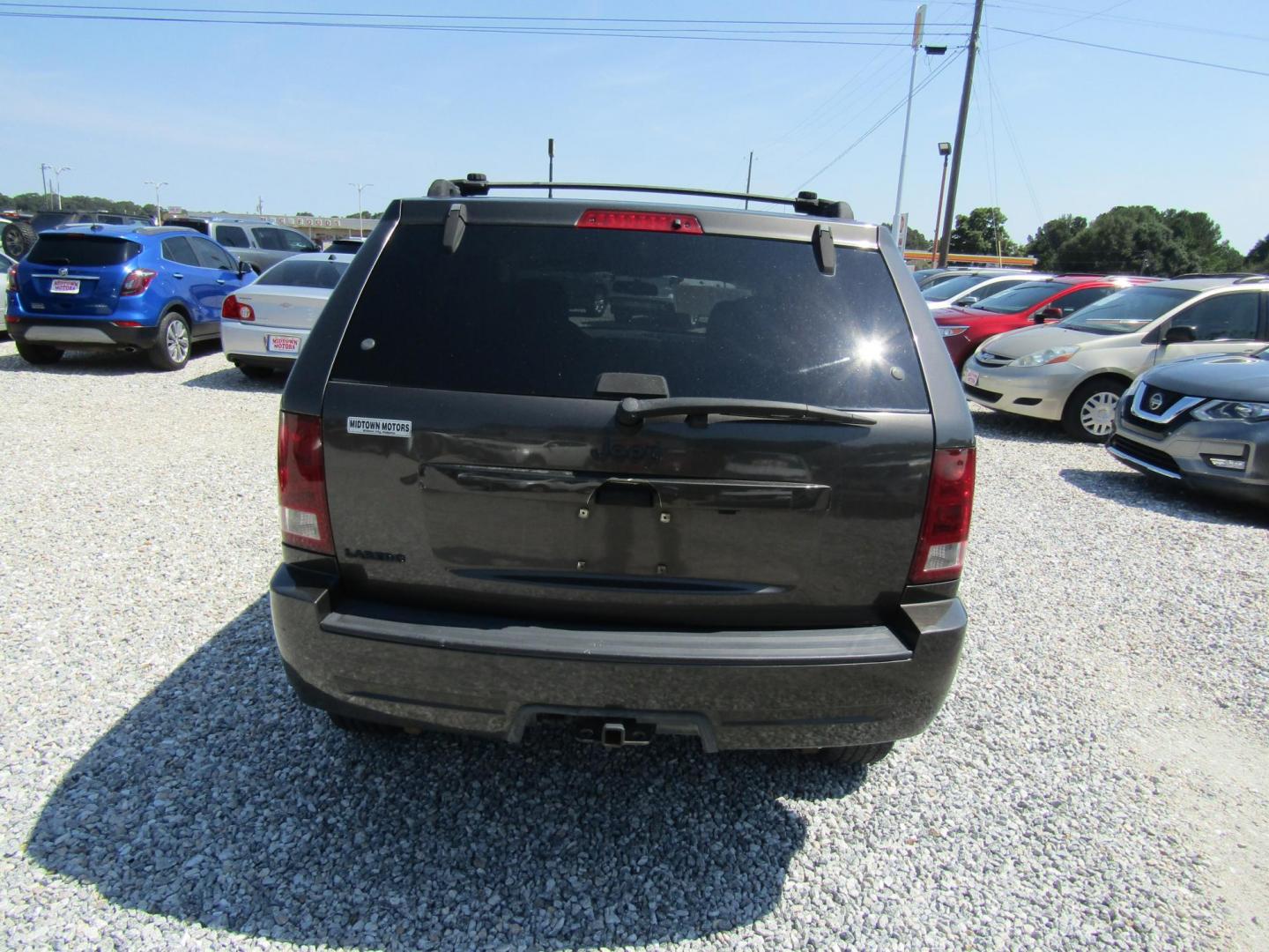 2006 Bronze /Tan Jeep Grand Cherokee Laredo 2WD (1J8GS48K86C) with an 3.7L V6 SOHC 12V engine, Automatic transmission, located at 15016 S Hwy 231, Midland City, AL, 36350, (334) 983-3001, 31.306210, -85.495277 - Photo#6