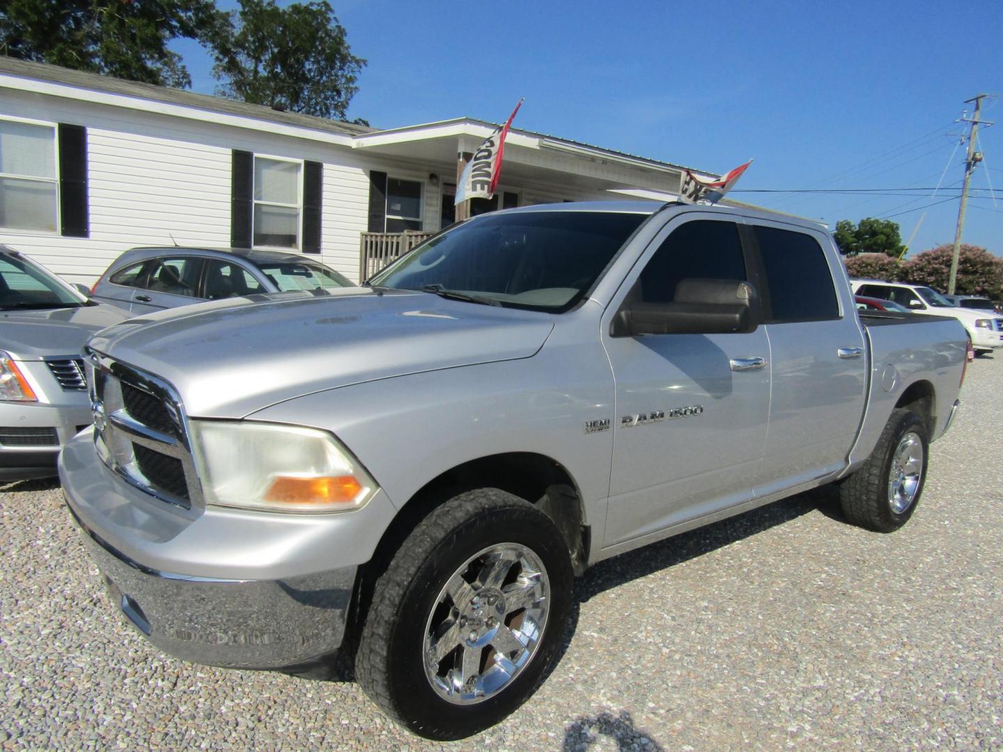 2011 Silver /Gray Dodge Ram 1500 ST Crew Cab 4WD (1D7RV1CT8BS) with an 5.7L V8 OHV 16V engine, Automatic transmission, located at 15016 S Hwy 231, Midland City, AL, 36350, (334) 983-3001, 31.306210, -85.495277 - Photo#2