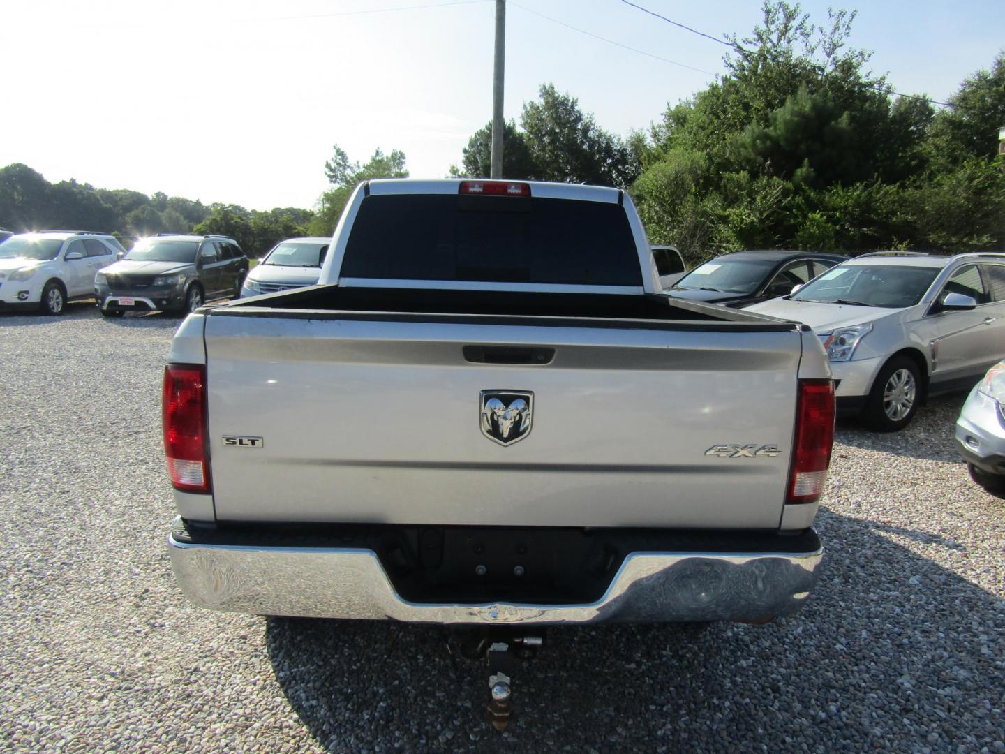 2011 Silver /Gray Dodge Ram 1500 ST Crew Cab 4WD (1D7RV1CT8BS) with an 5.7L V8 OHV 16V engine, Automatic transmission, located at 15016 S Hwy 231, Midland City, AL, 36350, (334) 983-3001, 31.306210, -85.495277 - Photo#6
