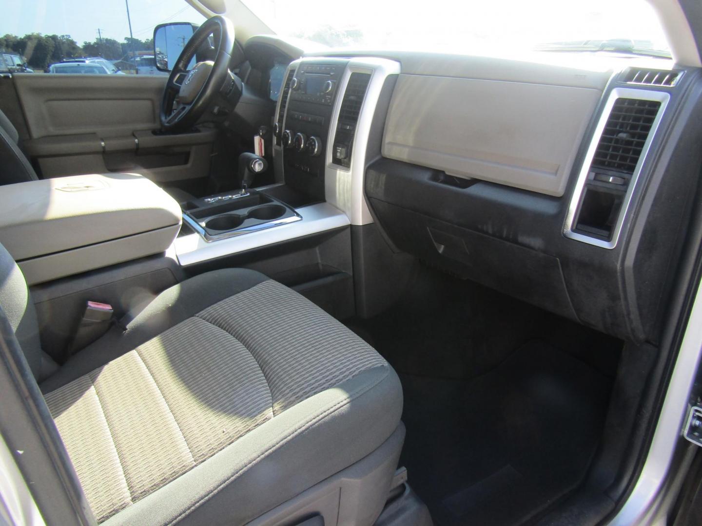 2011 Silver /Gray Dodge Ram 1500 ST Crew Cab 4WD (1D7RV1CT8BS) with an 5.7L V8 OHV 16V engine, Automatic transmission, located at 15016 S Hwy 231, Midland City, AL, 36350, (334) 983-3001, 31.306210, -85.495277 - Photo#9