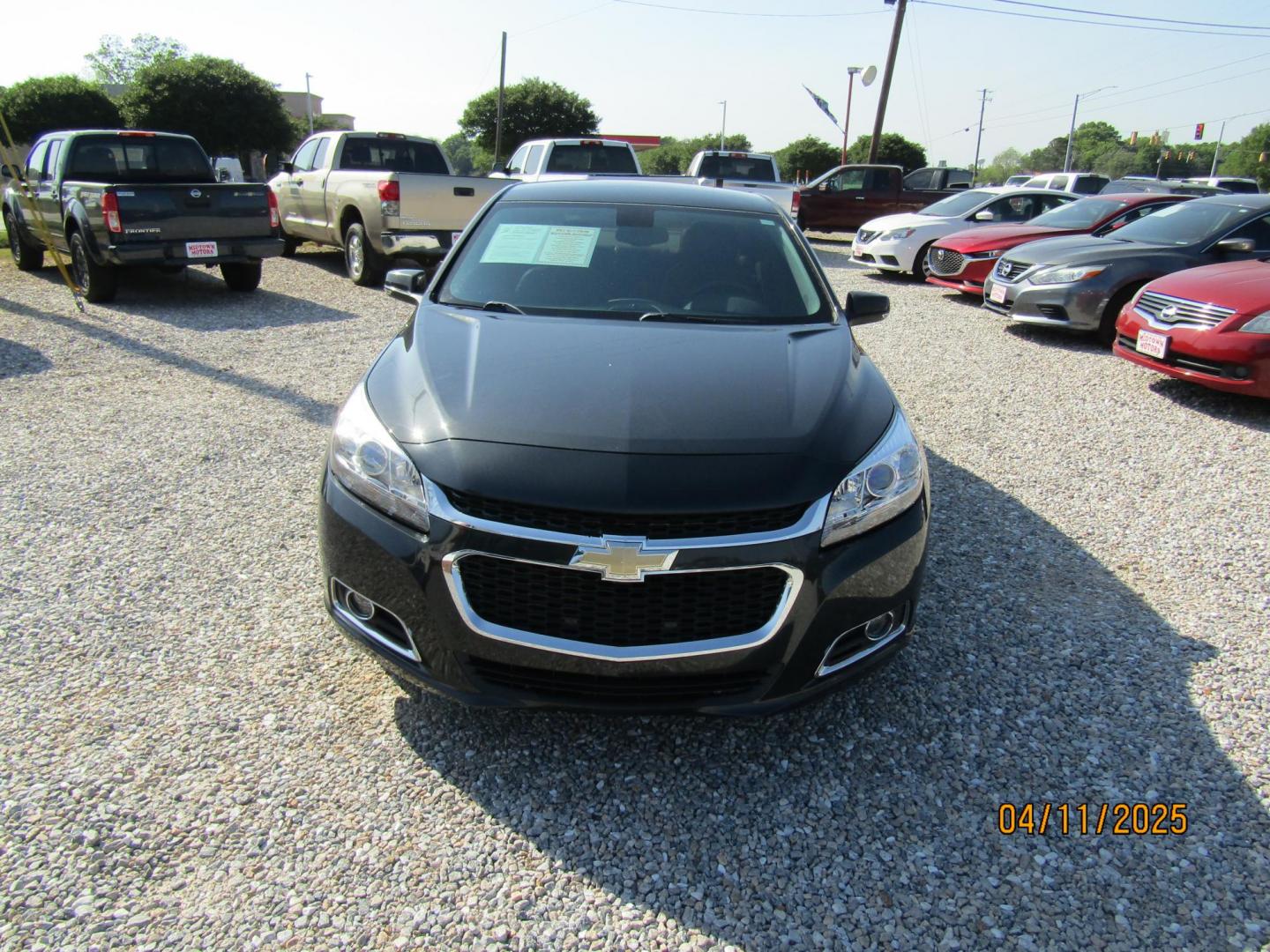 2015 Gray Chevrolet Malibu 2LT (1G11D5SL8FF) with an 2.5L L4 DOHC 16V engine, Automatic transmission, located at 15016 S Hwy 231, Midland City, AL, 36350, (334) 983-3001, 31.306210, -85.495277 - Photo#1