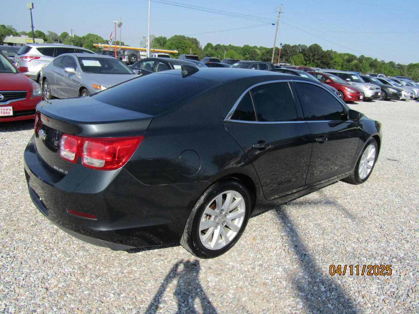 2015 Gray Chevrolet Malibu 2LT (1G11D5SL8FF) with an 2.5L L4 DOHC 16V engine, Automatic transmission, located at 15016 S Hwy 231, Midland City, AL, 36350, (334) 983-3001, 31.306210, -85.495277 - Photo#7