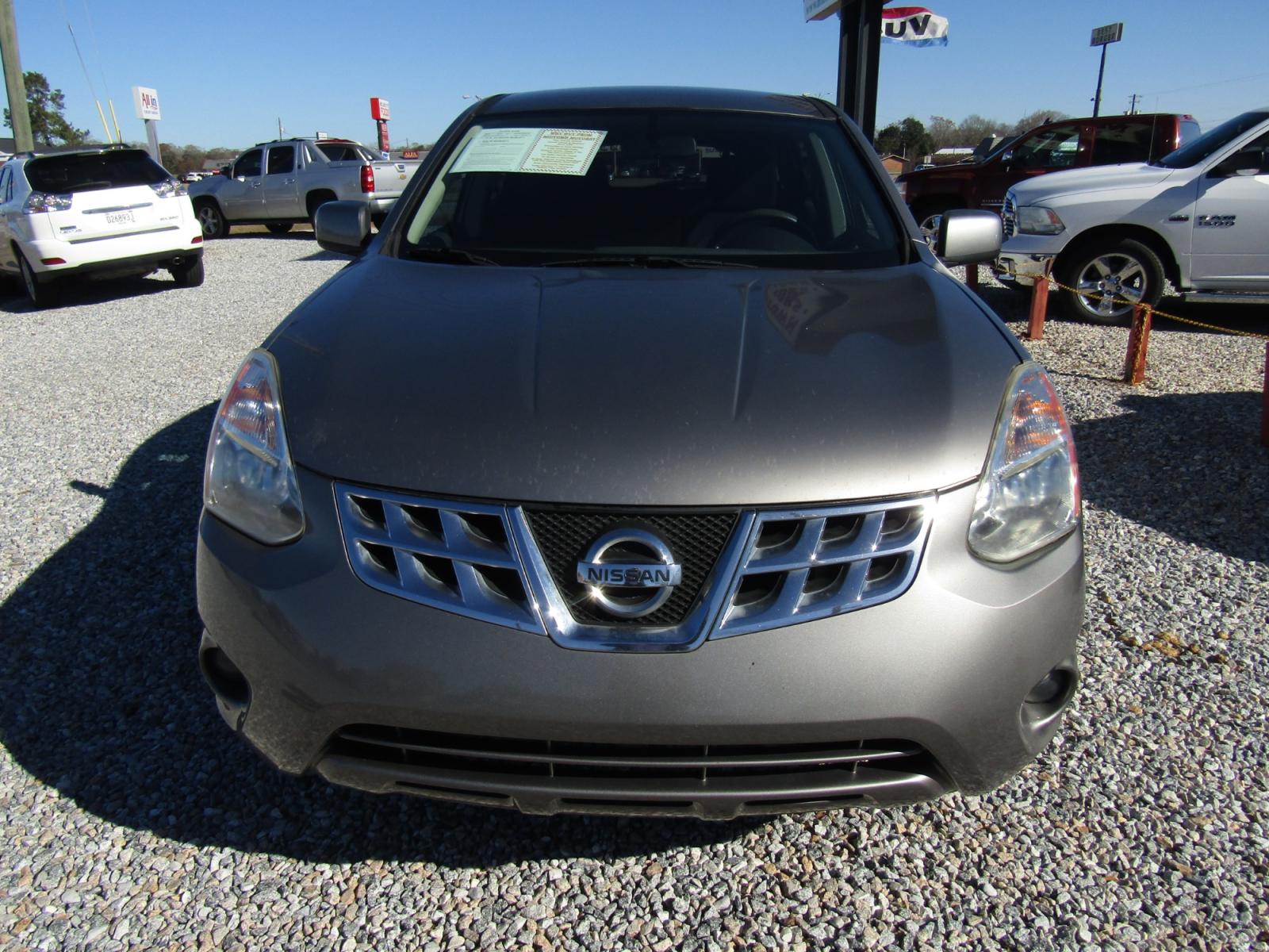 2015 Gray /Gray Nissan Rogue Select S 2WD (JN8AS5MT7FW) with an 2.5L L4 DOHC 16V engine, Automatic transmission, located at 15016 S Hwy 231, Midland City, AL, 36350, (334) 983-3001, 31.306210, -85.495277 - Photo #1