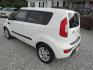 2013 White /Black Kia Soul ! (KNDJT2A64D7) with an 2.0L L4 DOHC 16V engine, Automatic transmission, located at 15016 S Hwy 231, Midland City, AL, 36350, (334) 983-3001, 31.306210, -85.495277 - Photo#5