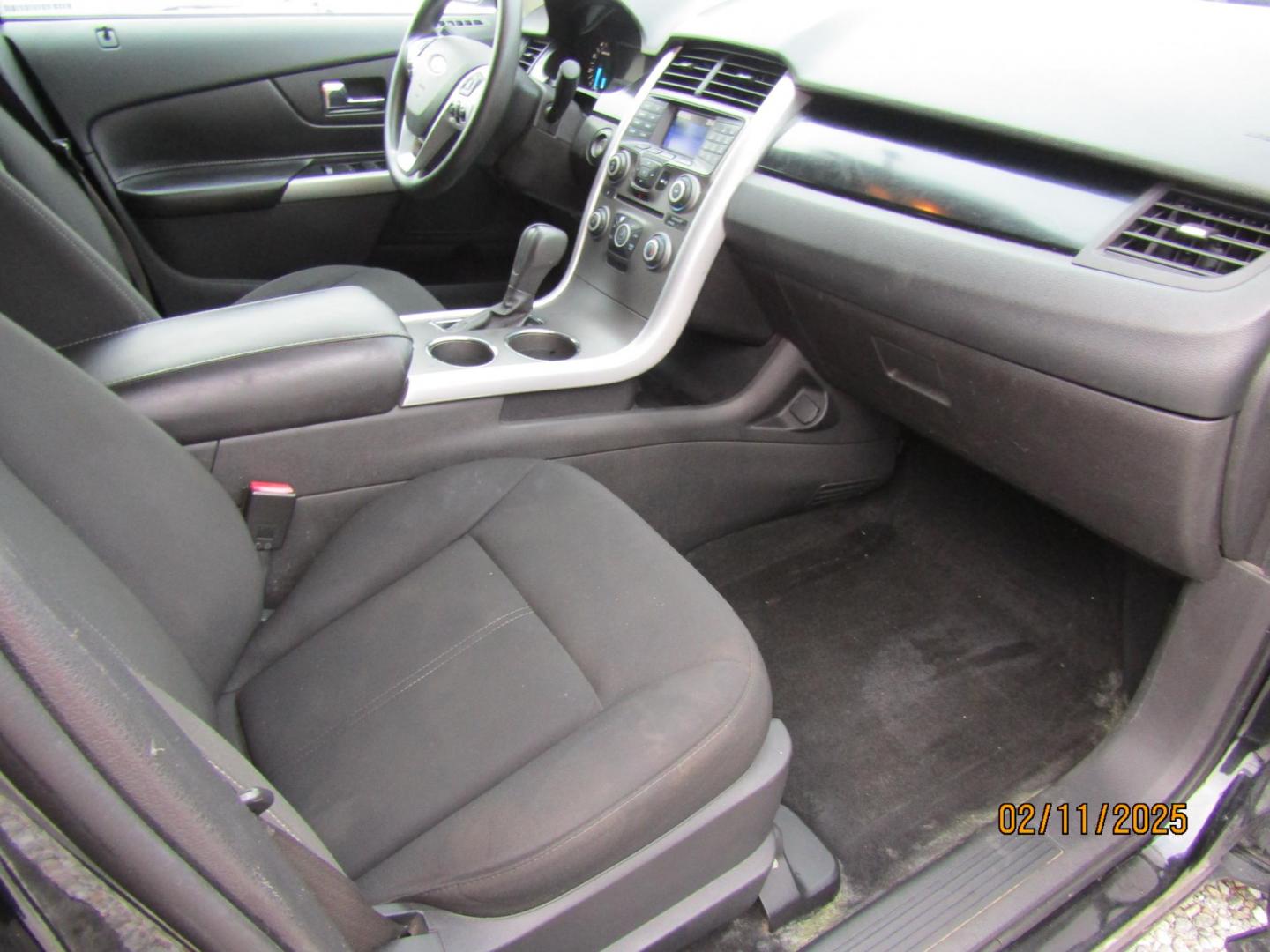 2013 Black /Black Ford Edge SE FWD (2FMDK3GC8DB) with an 3.5L V6 DOHC 24V engine, Automatic transmission, located at 15016 S Hwy 231, Midland City, AL, 36350, (334) 983-3001, 31.306210, -85.495277 - Photo#9