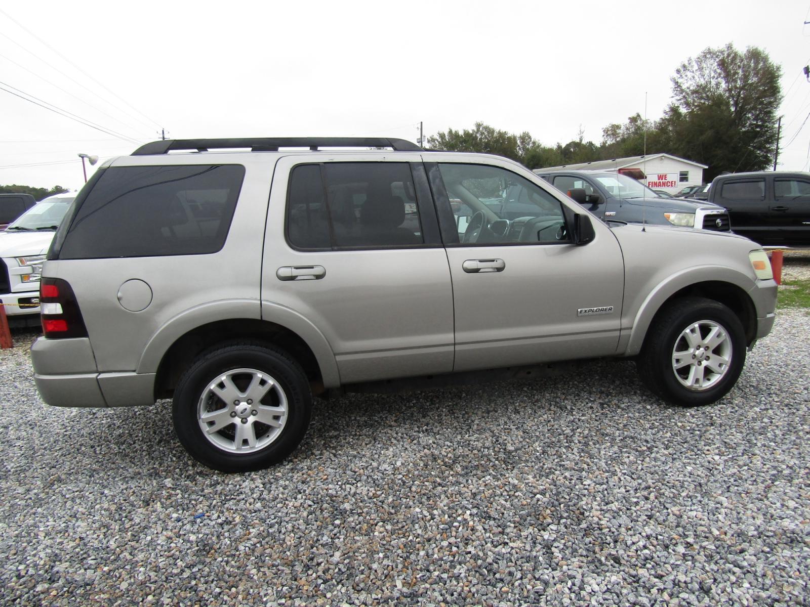 2008 Gray /Gray Ford Explorer XLT 4.0L 2WD (1FMEU63E18U) with an 4.0L V6 SOHC 16V engine, Automatic transmission, located at 15016 S Hwy 231, Midland City, AL, 36350, (334) 983-3001, 31.306210, -85.495277 - Photo #8
