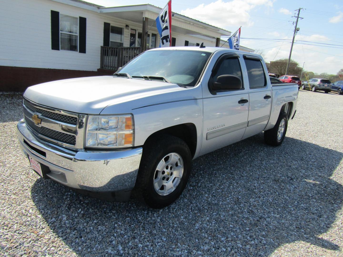 2012 Silver /Black Chevrolet Silverado 1500 LT Crew Cab 2WD (3GCPCSE0XCG) with an 5.3L V8 OHV 16V FFV engine, 6-Speed Automatic transmission, located at 15016 S Hwy 231, Midland City, AL, 36350, (334) 983-3001, 31.306210, -85.495277 - Photo#2