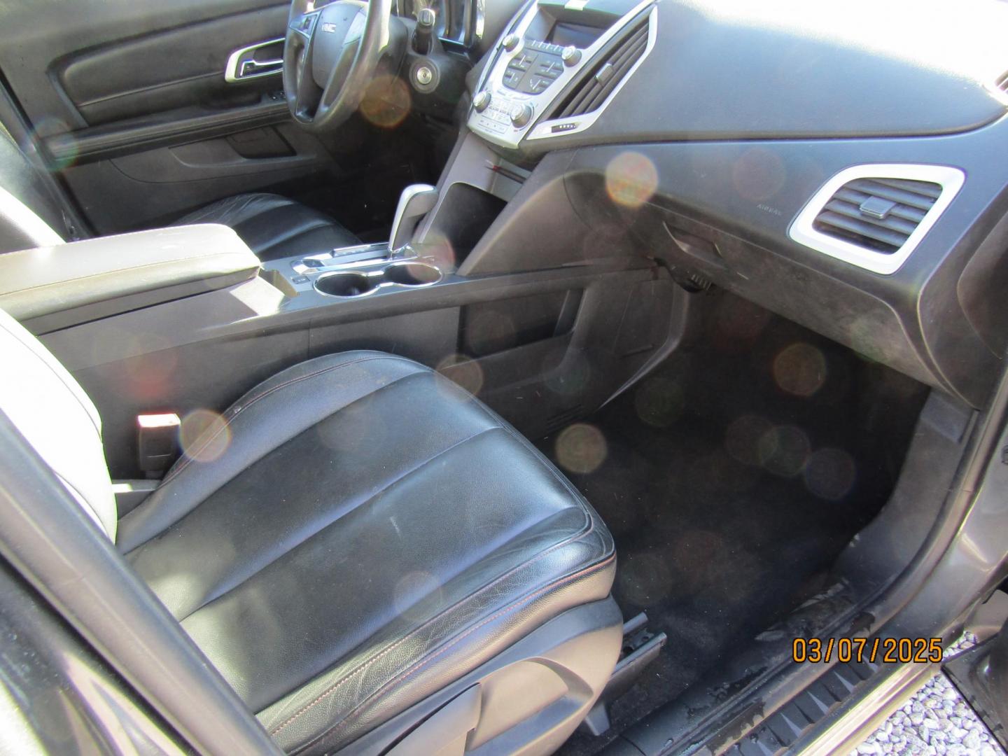 2011 Gray GMC Terrain SLE1 FWD (2CTALMEC2B6) with an 2.4L L4 DOHC 16V engine, Automatic transmission, located at 15016 S Hwy 231, Midland City, AL, 36350, (334) 983-3001, 31.306210, -85.495277 - Photo#9