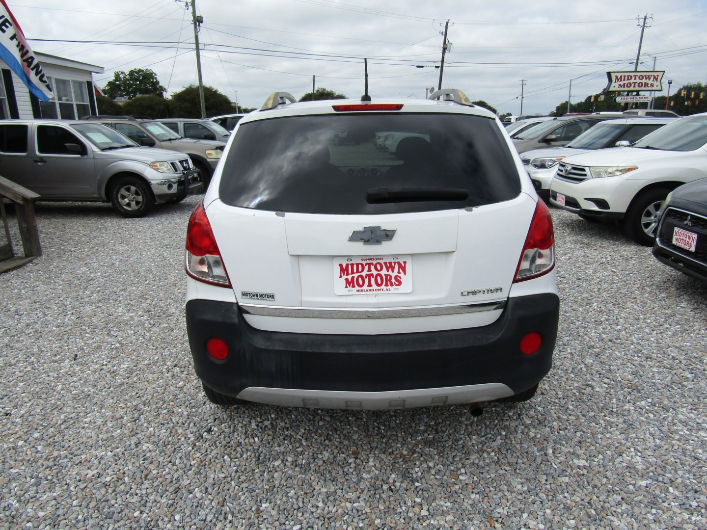 2012 White Chevrolet Captiva Sport 1LS FWD (3GNAL1EK9CS) with an 2.4L L4 DOHC 16V FFV engine, Automatic transmission, located at 15016 S Hwy 231, Midland City, AL, 36350, (334) 983-3001, 31.306210, -85.495277- Photo#6