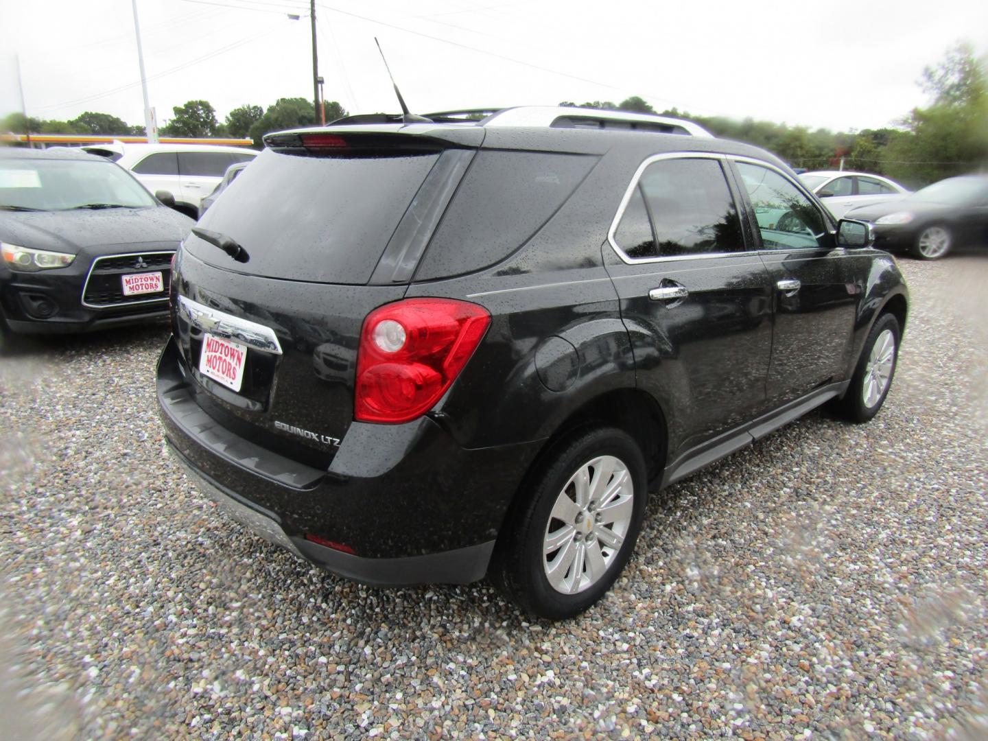 2011 Black /Black Chevrolet Equinox LTZ 2WD (2CNALFEC9B6) with an 2.4L L4 DOHC 16V engine, Automatic transmission, located at 15016 S Hwy 231, Midland City, AL, 36350, (334) 983-3001, 31.306210, -85.495277- Photo#7