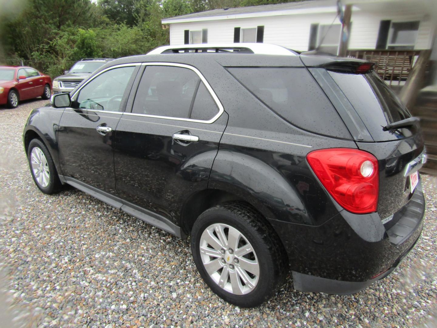 2011 Black /Black Chevrolet Equinox LTZ 2WD (2CNALFEC9B6) with an 2.4L L4 DOHC 16V engine, Automatic transmission, located at 15016 S Hwy 231, Midland City, AL, 36350, (334) 983-3001, 31.306210, -85.495277- Photo#5