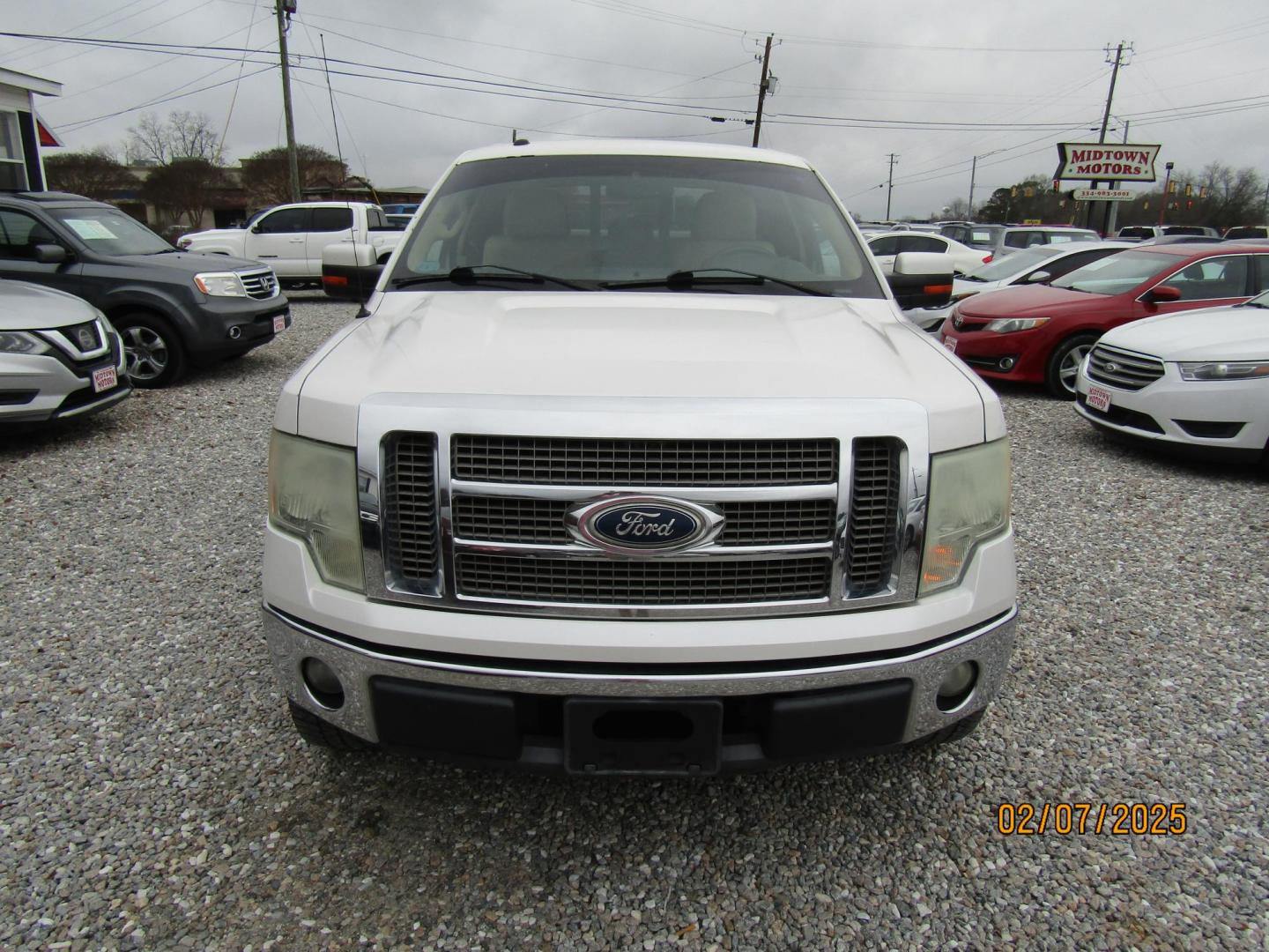 2011 White /Tan Ford F-150 FX2 SuperCab 6.5-ft. Bed 2WD (1FTFX1CF0BF) with an 5.0L V8 engine, Automatic transmission, located at 15016 S Hwy 231, Midland City, AL, 36350, (334) 983-3001, 31.306210, -85.495277 - Photo#1