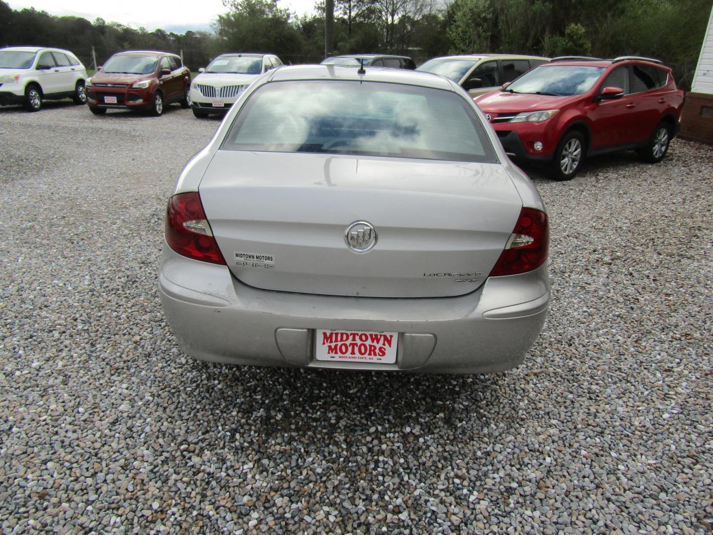 2007 Silver /Gray Buick LaCrosse CXS (2G4WE587471) with an 3.6L V6 DOHC 24V engine, Automatic transmission, located at 15016 S Hwy 231, Midland City, AL, 36350, (334) 983-3001, 31.306210, -85.495277 - Photo#6
