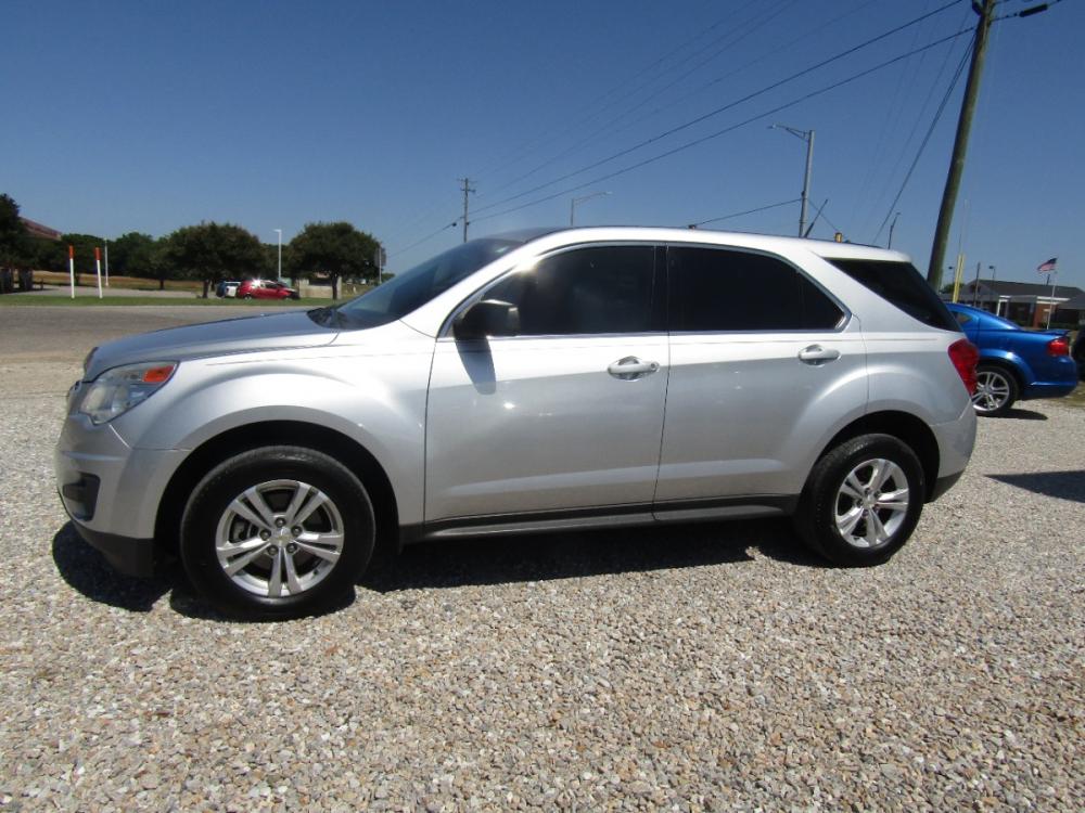 2011 Silver Chevrolet Equinox LS 2WD (2GNALBEC8B1) with an 2.4L L4 DOHC 16V engine, Automatic transmission, located at 15016 S Hwy 231, Midland City, AL, 36350, (334) 983-3001, 31.306210, -85.495277 - Photo #2