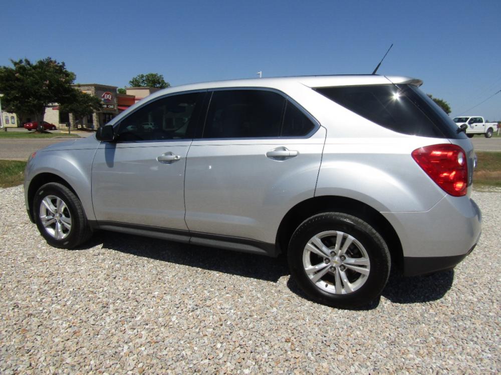 2011 Silver Chevrolet Equinox LS 2WD (2GNALBEC8B1) with an 2.4L L4 DOHC 16V engine, Automatic transmission, located at 15016 S Hwy 231, Midland City, AL, 36350, (334) 983-3001, 31.306210, -85.495277 - Photo #5
