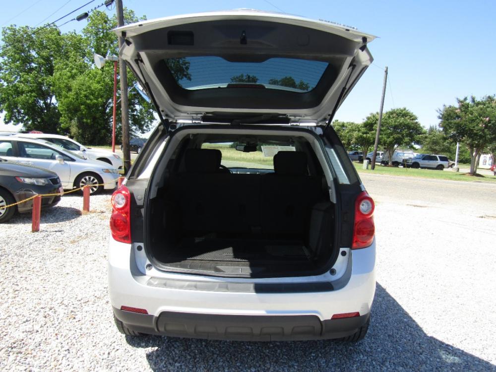 2011 Silver Chevrolet Equinox LS 2WD (2GNALBEC8B1) with an 2.4L L4 DOHC 16V engine, Automatic transmission, located at 15016 S Hwy 231, Midland City, AL, 36350, (334) 983-3001, 31.306210, -85.495277 - Photo #7