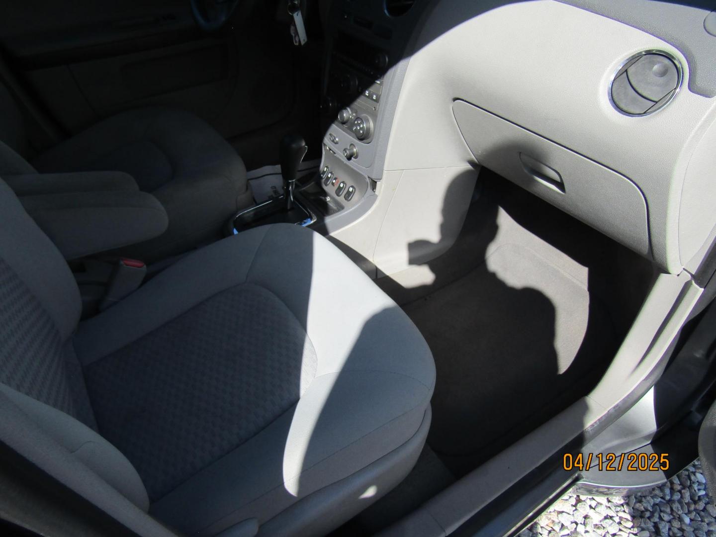 2007 Gray Chevrolet HHR LS (3GNDA13D57S) with an 2.2L L4 DOHC 16V engine, Automatic transmission, located at 15016 S Hwy 231, Midland City, AL, 36350, (334) 983-3001, 31.306210, -85.495277 - Photo#9
