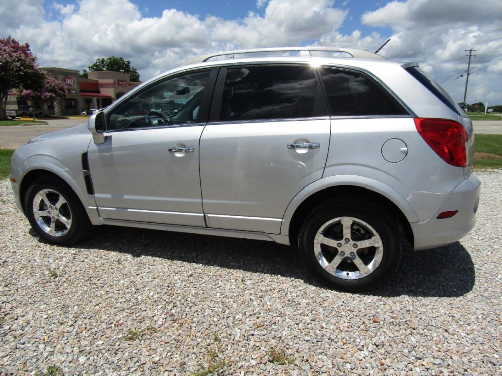 2013 Silver Chevrolet Captiva Sport 1LT FWD (3GNAL3EK6DS) with an 2.4L L4 DOHC 16V FFV engine, Automatic transmission, located at 15016 S Hwy 231, Midland City, AL, 36350, (334) 983-3001, 31.306210, -85.495277 - Photo #5