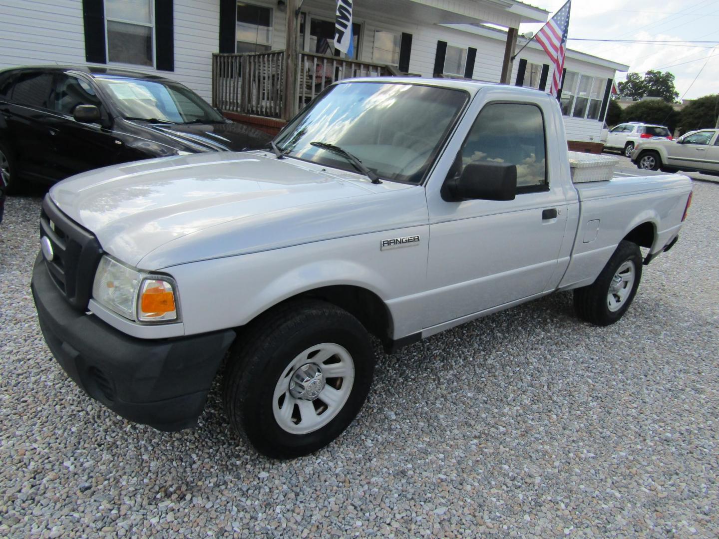 2009 Silver Ford Ranger Sport 2WD (1FTYR10D59P) with an 2.3L L4 SOHC 8V engine, 5-Speed transmission, located at 15016 S Hwy 231, Midland City, AL, 36350, (334) 983-3001, 31.306210, -85.495277 - Photo#2