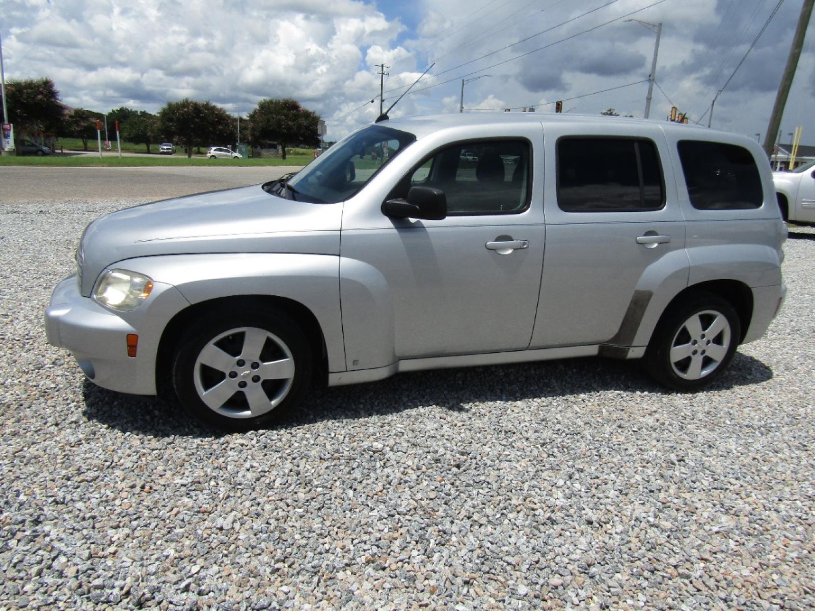 2009 Silver Chevrolet HHR LS (3GNCA13BX9S) with an 2.2L L4 DOHC 16V engine, Automatic transmission, located at 15016 S Hwy 231, Midland City, AL, 36350, (334) 983-3001, 31.306210, -85.495277 - Photo #2