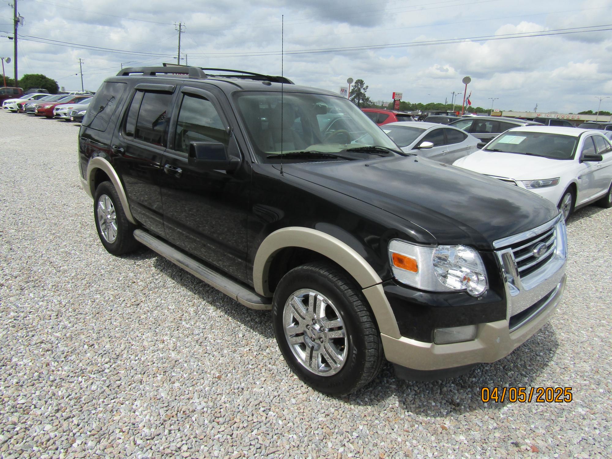 photo of 2010 Ford Explorer 