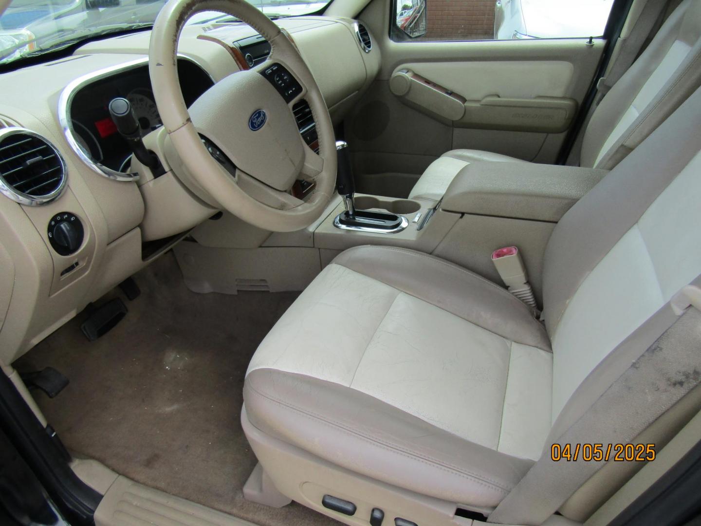 2010 Black /TAN Ford Explorer Eddie Bauer 4.0L 2WD (1FMEU6EE1AU) with an 4.0L V6 SOHC 16V engine, Automatic transmission, located at 15016 S Hwy 231, Midland City, AL, 36350, (334) 983-3001, 31.306210, -85.495277 - Photo#3