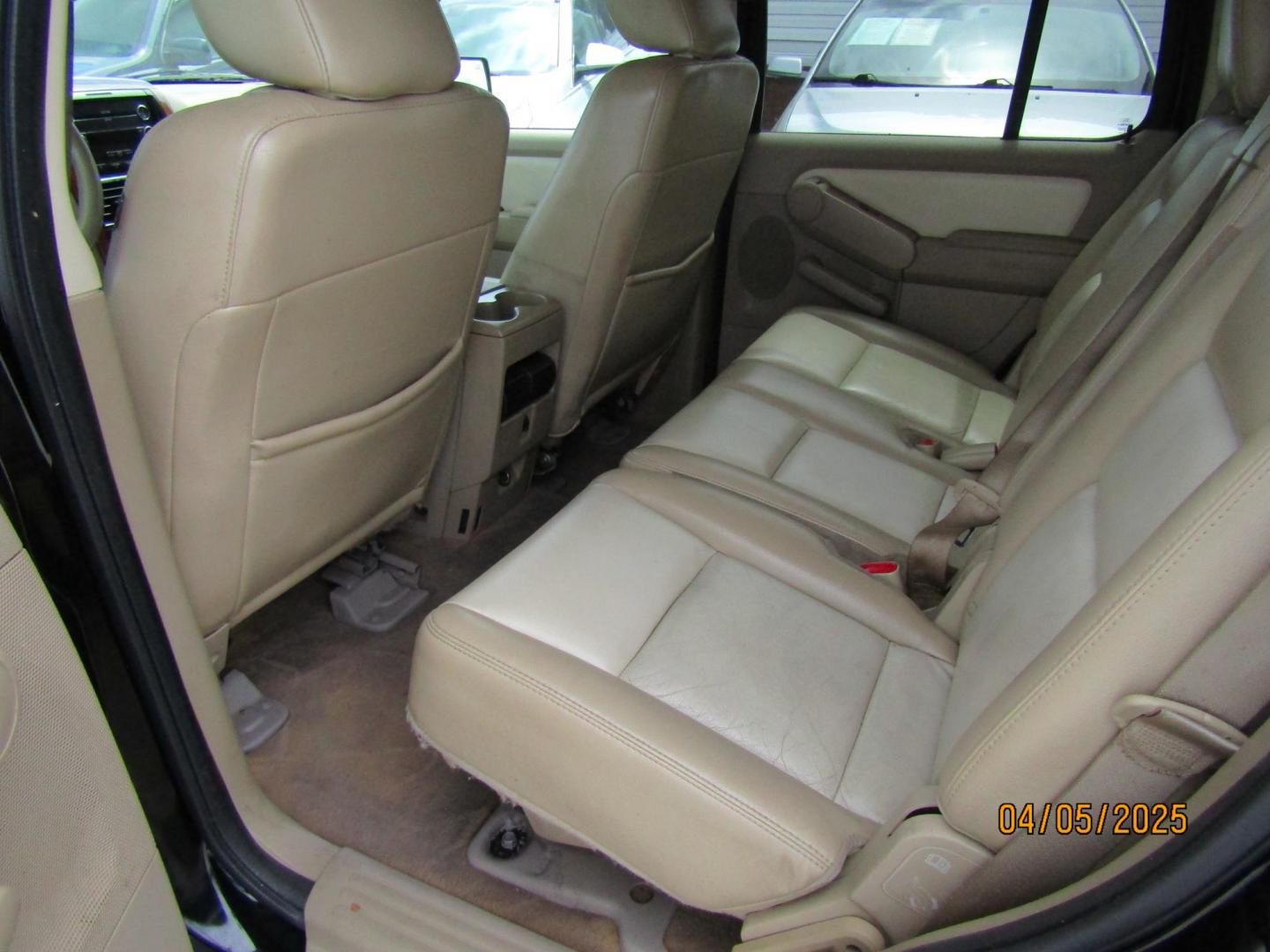 2010 Black /TAN Ford Explorer Eddie Bauer 4.0L 2WD (1FMEU6EE1AU) with an 4.0L V6 SOHC 16V engine, Automatic transmission, located at 15016 S Hwy 231, Midland City, AL, 36350, (334) 983-3001, 31.306210, -85.495277 - Photo#4