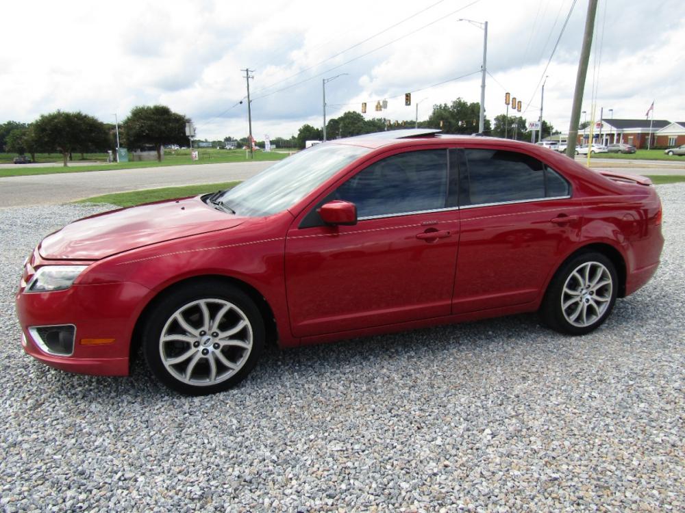 2012 Red /Black Ford Fusion SEL (3FAHP0JG1CR) with an 3.0L V6 DOHC 24V engine, Automatic transmission, located at 15016 S Hwy 231, Midland City, AL, 36350, (334) 983-3001, 31.306210, -85.495277 - Photo #2