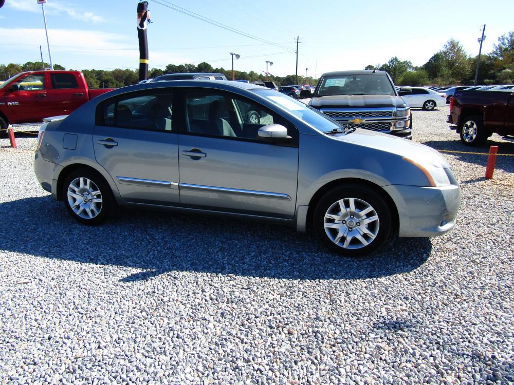2012 Gray Nissan Sentra 2.0 (3N1AB6AP1CL) with an 2.0L L4 DOHC 16V engine, Automatic transmission, located at 15016 S Hwy 231, Midland City, AL, 36350, (334) 983-3001, 31.306210, -85.495277 - Photo #0