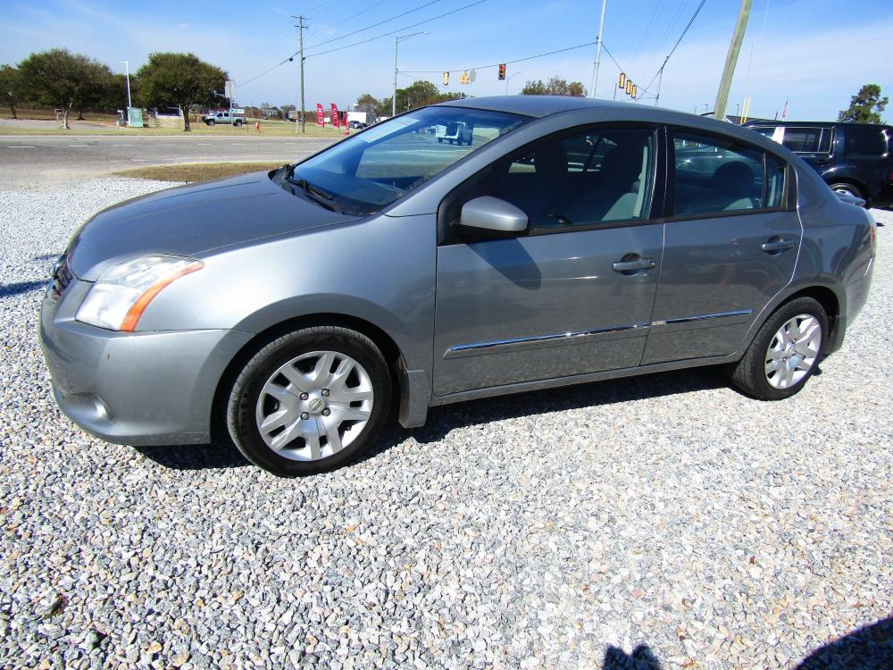 2012 Gray Nissan Sentra 2.0 (3N1AB6AP1CL) with an 2.0L L4 DOHC 16V engine, Automatic transmission, located at 15016 S Hwy 231, Midland City, AL, 36350, (334) 983-3001, 31.306210, -85.495277 - Photo #1