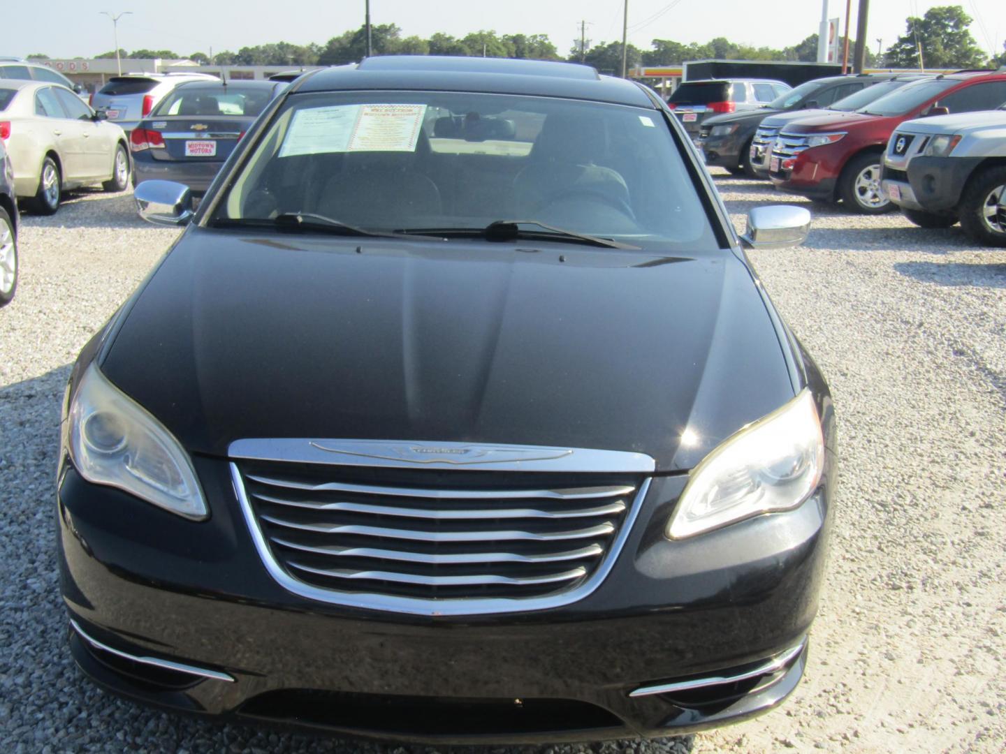 2011 Black /Tan Chrysler 200 Limited (1C3BC2FG9BN) with an 3.6L V6 DOHC 24V engine, Automatic transmission, located at 15016 S Hwy 231, Midland City, AL, 36350, (334) 983-3001, 31.306210, -85.495277 - Photo#1