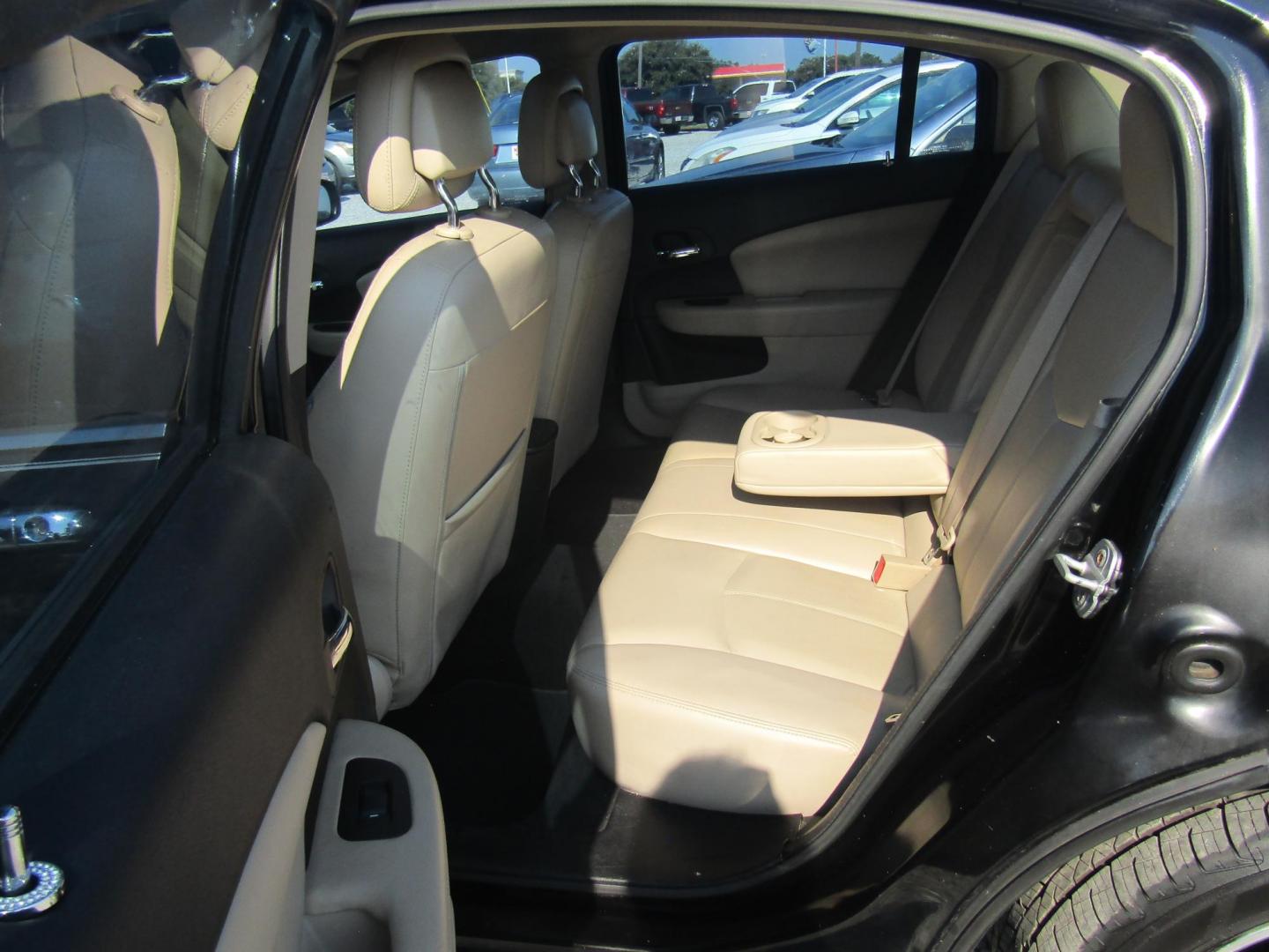 2011 Black /Tan Chrysler 200 Limited (1C3BC2FG9BN) with an 3.6L V6 DOHC 24V engine, Automatic transmission, located at 15016 S Hwy 231, Midland City, AL, 36350, (334) 983-3001, 31.306210, -85.495277 - Photo#6