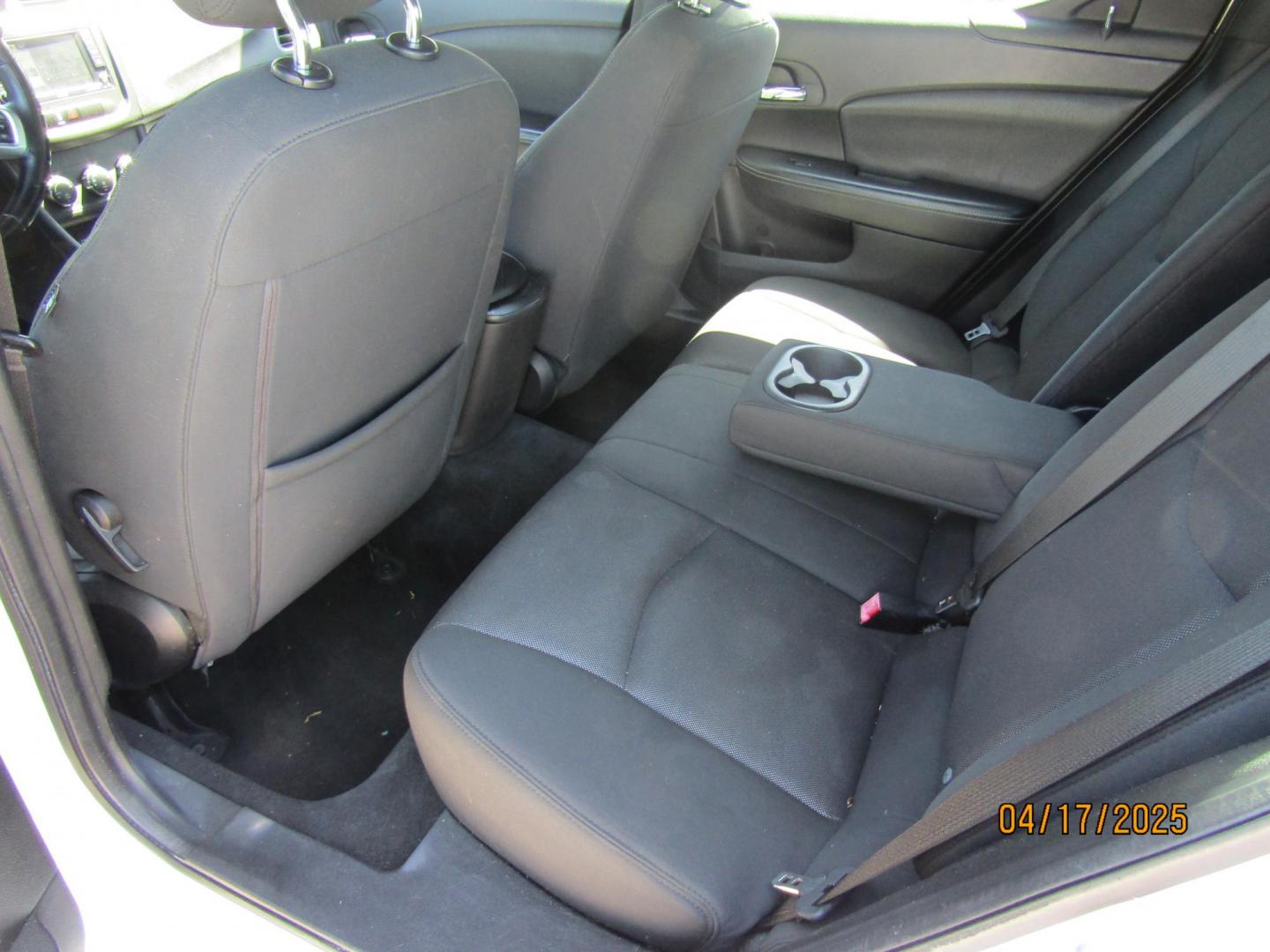 2011 White /Black Dodge Avenger Mainstreet (1B3BD1FB8BN) with an 2.4L L4 DOHC 16V engine, Automatic transmission, located at 15016 S Hwy 231, Midland City, AL, 36350, (334) 983-3001, 31.306210, -85.495277 - Photo#4