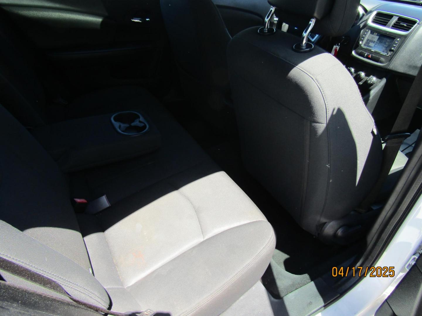 2011 White /Black Dodge Avenger Mainstreet (1B3BD1FB8BN) with an 2.4L L4 DOHC 16V engine, Automatic transmission, located at 15016 S Hwy 231, Midland City, AL, 36350, (334) 983-3001, 31.306210, -85.495277 - Photo#8