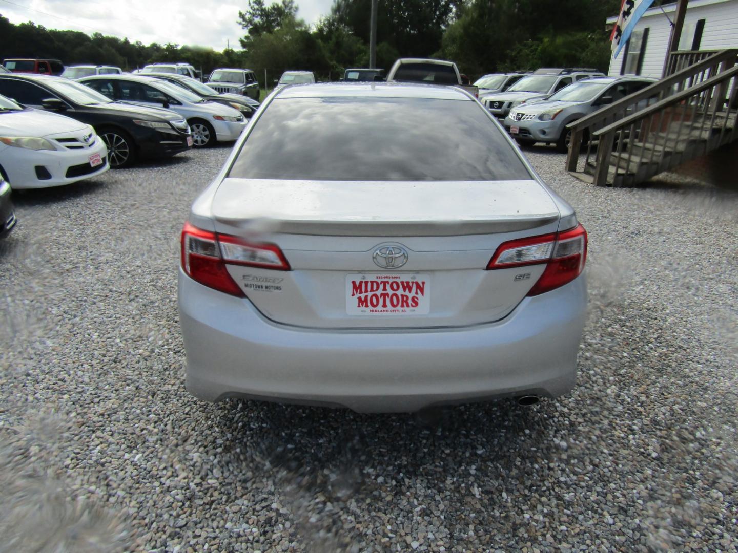 2012 Silver Toyota Camry SE (4T1BF1FK5CU) with an 2.5L L4 DOHC 16V engine, Automatic transmission, located at 15016 S Hwy 231, Midland City, AL, 36350, (334) 983-3001, 31.306210, -85.495277- Photo#6