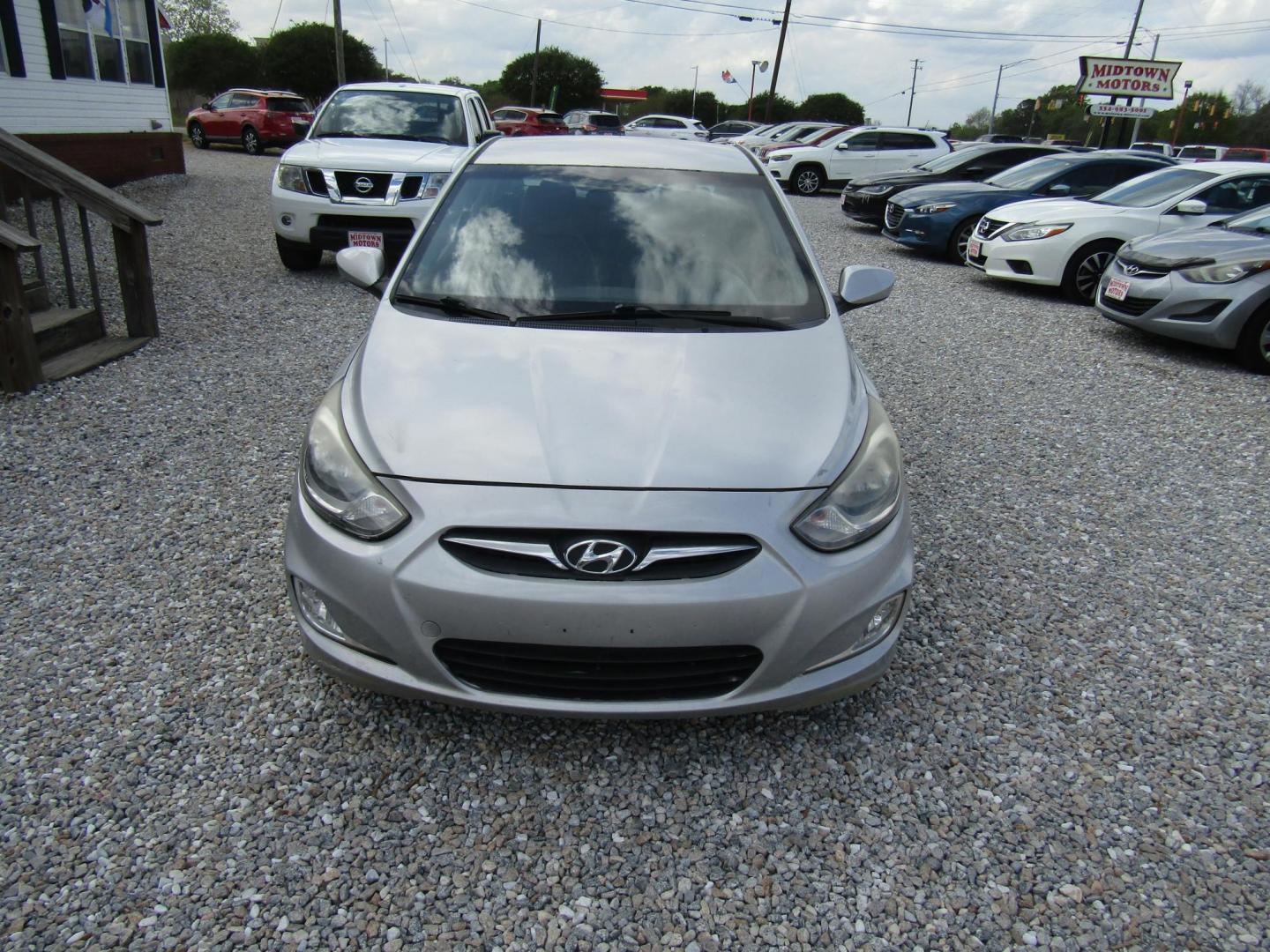 2013 Silver /Gray Hyundai Accent GLS 4-Door (KMHCT4AE0DU) with an 1.6L L4 DOHC 16V engine, Automatic transmission, located at 15016 S Hwy 231, Midland City, AL, 36350, (334) 983-3001, 31.306210, -85.495277 - Photo#0
