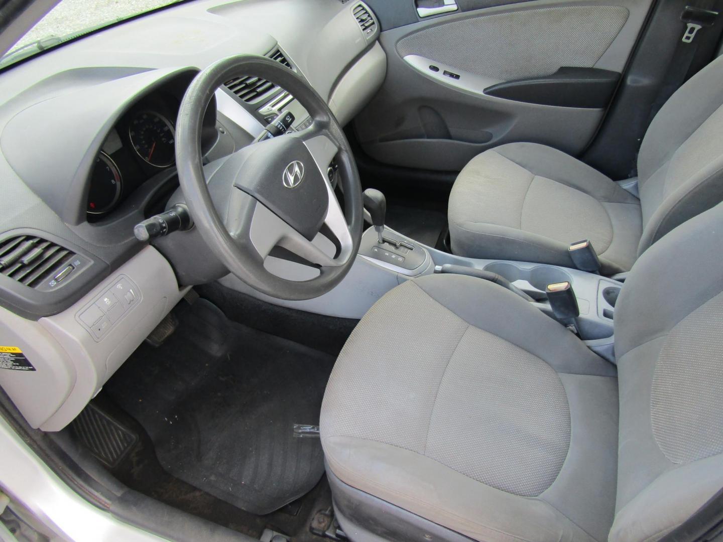 2013 Silver /Gray Hyundai Accent GLS 4-Door (KMHCT4AE0DU) with an 1.6L L4 DOHC 16V engine, Automatic transmission, located at 15016 S Hwy 231, Midland City, AL, 36350, (334) 983-3001, 31.306210, -85.495277 - Photo#1