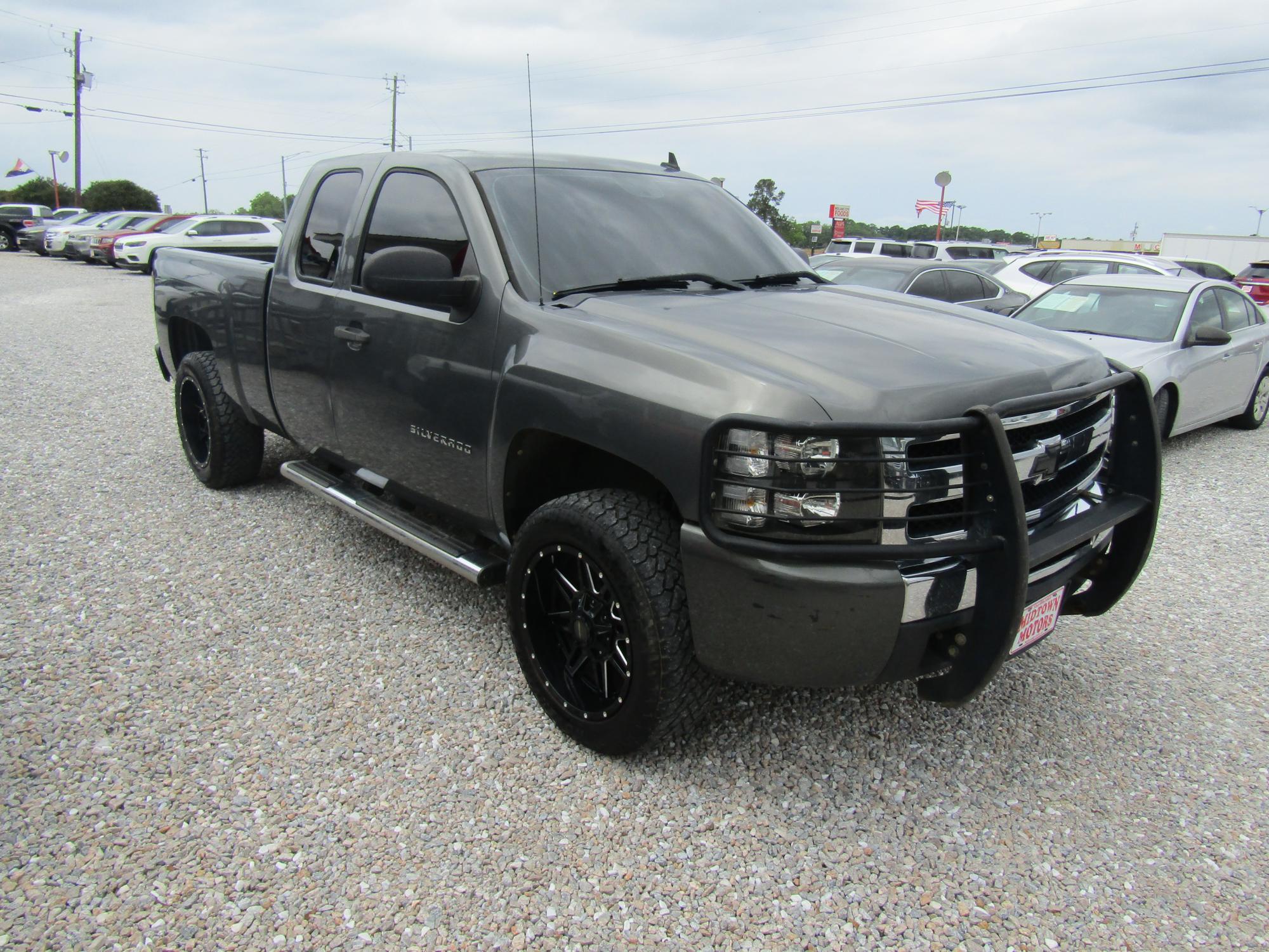 photo of 2011 Chevrolet Silverado 